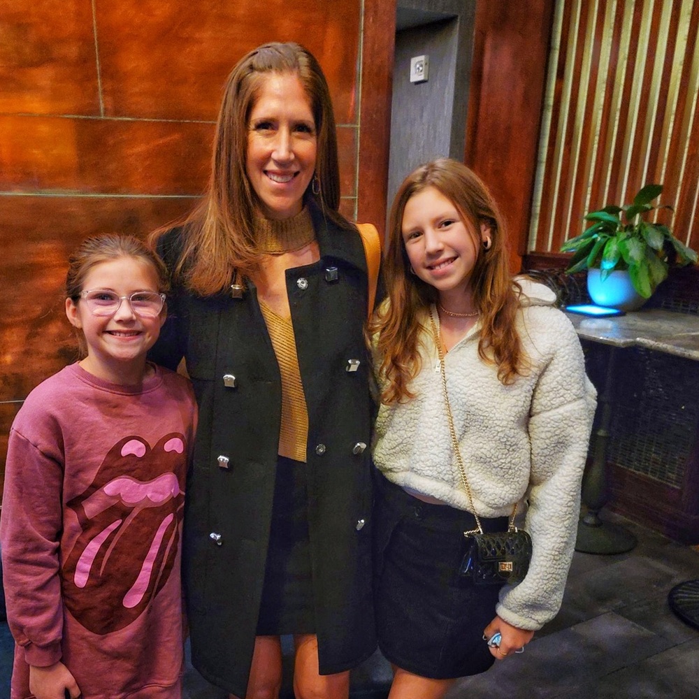 Meet your Posher, Elizabeth